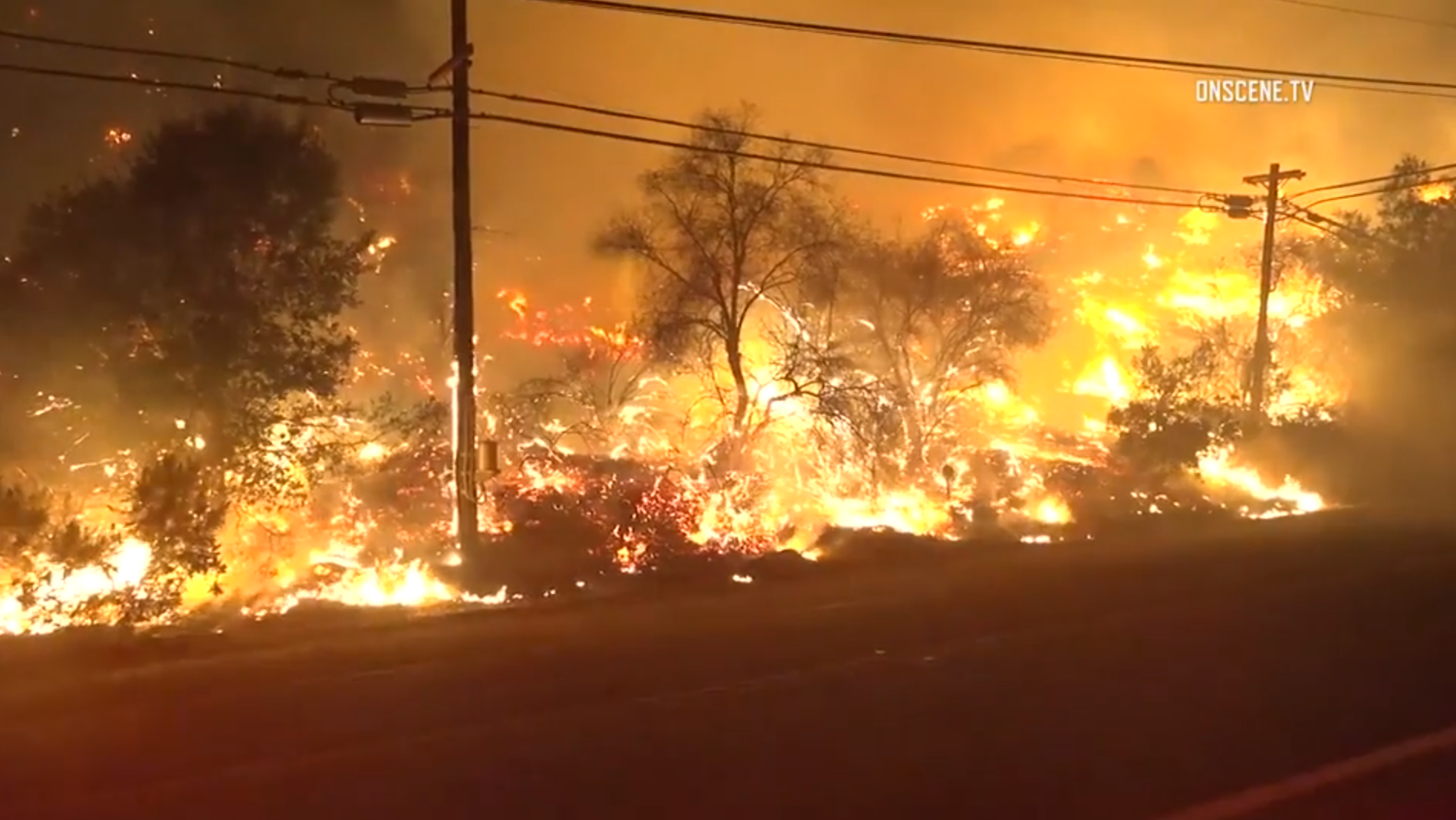 Explosive Southern California fire forces thousands to evacuate