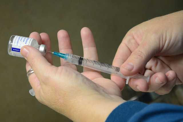 Flu season, still worsening, now as bad as 2009 swine flu
