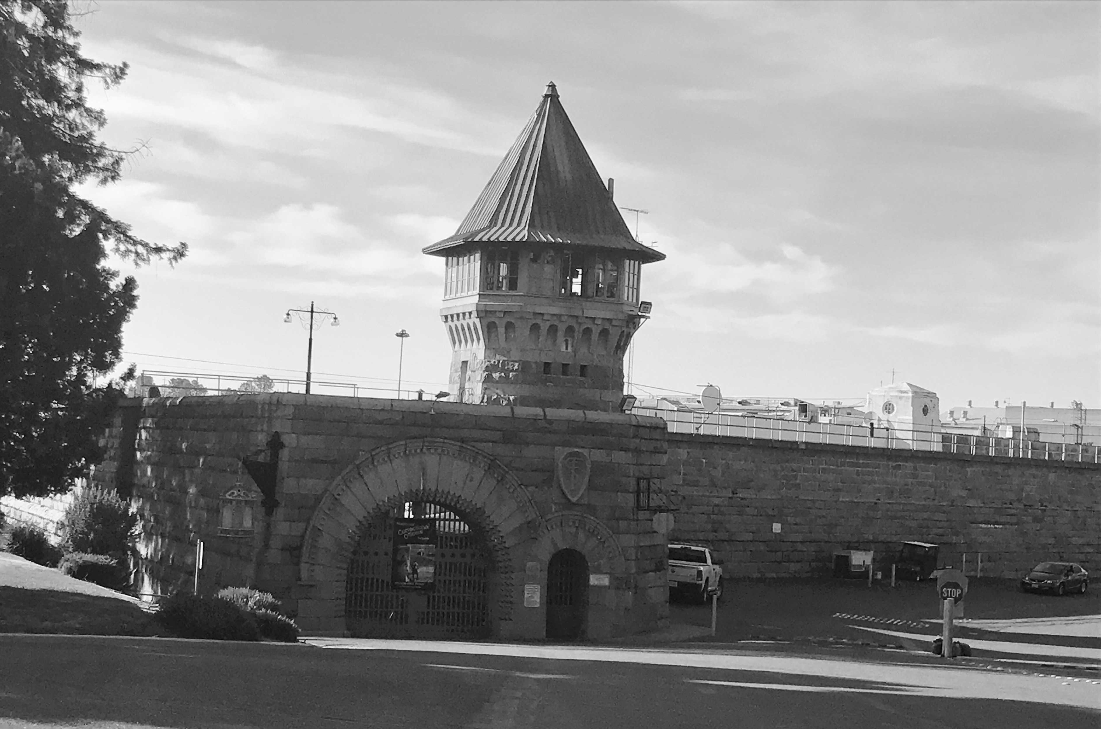 New study looks at suicide rate of California prison guards