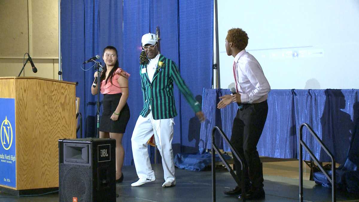 Renowned funk musician Arno Lucas performs with Omaha North students