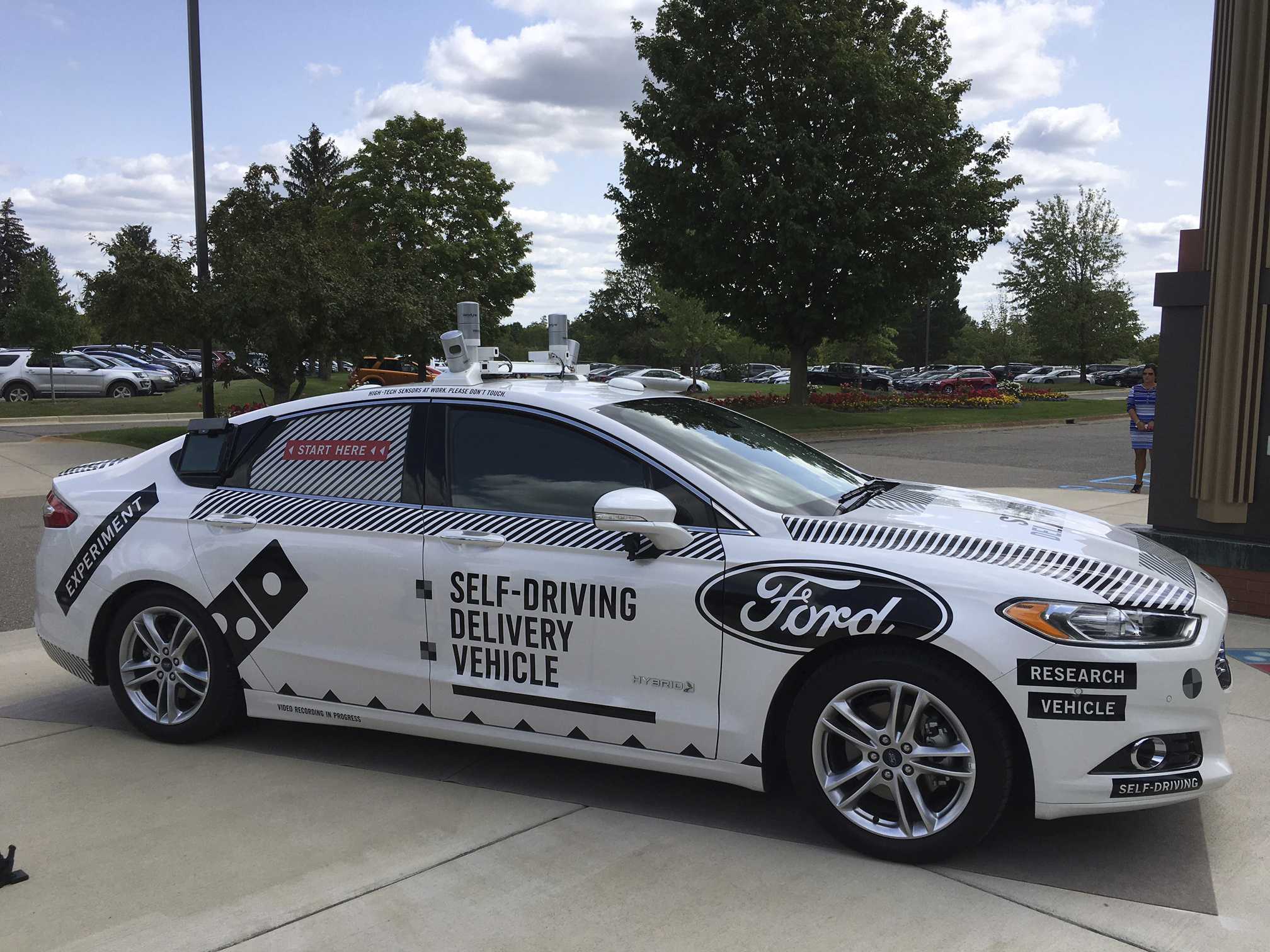 Delivery without drivers: Domino's, Ford team up for test