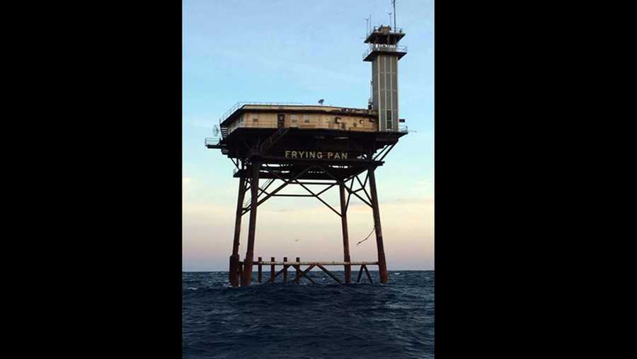 Lighthouse off Carolina coast turned into B&B now up for auction