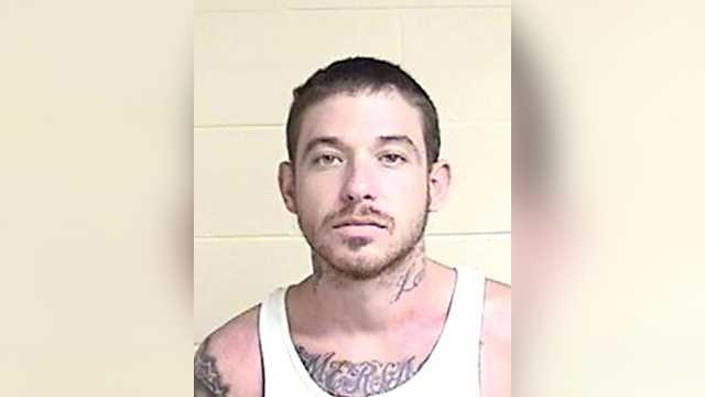 Authorities: Officer killed, suspect sought in Georgia shooting