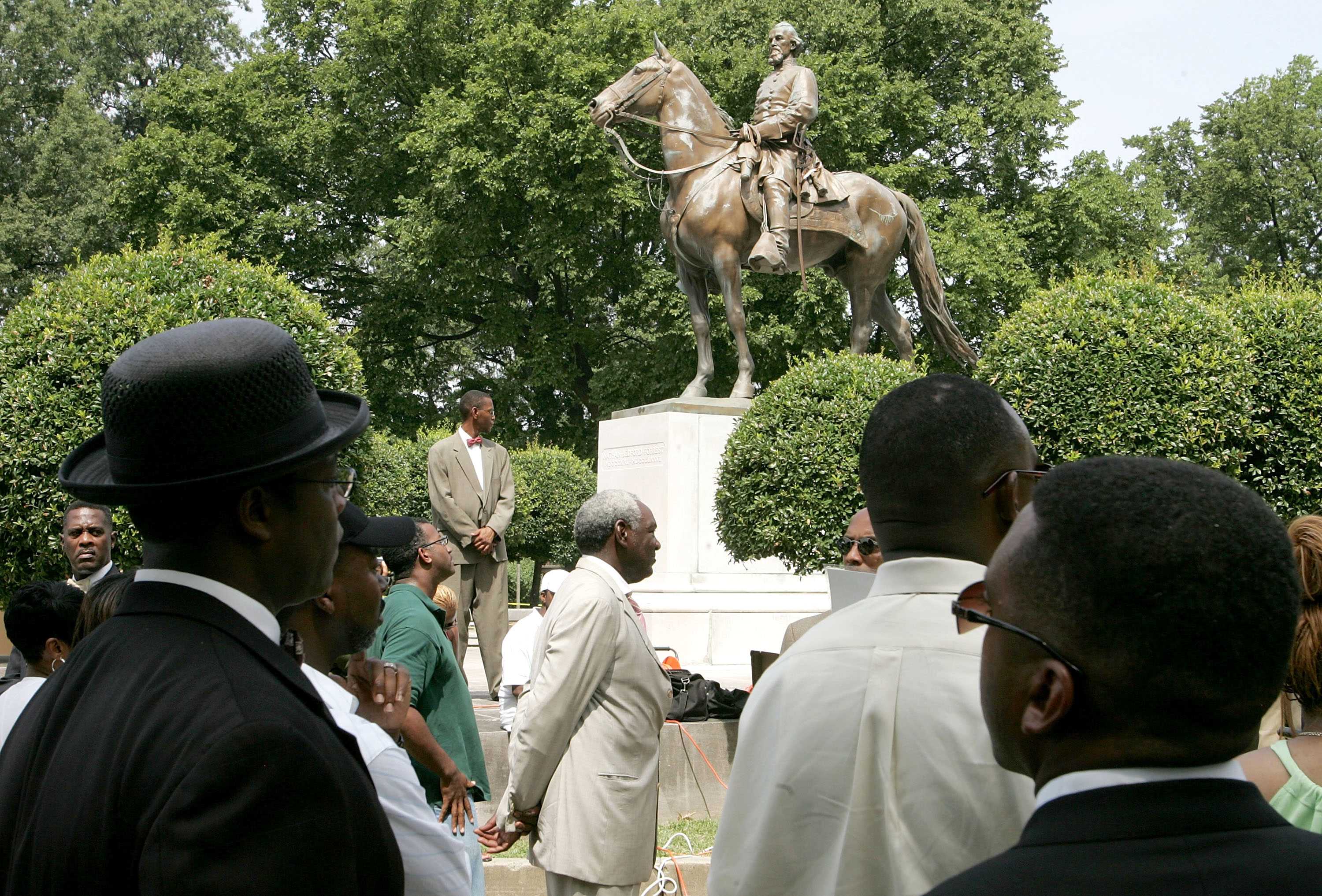 'History is being made': Memphis makes moves to remove two Confederate monuments