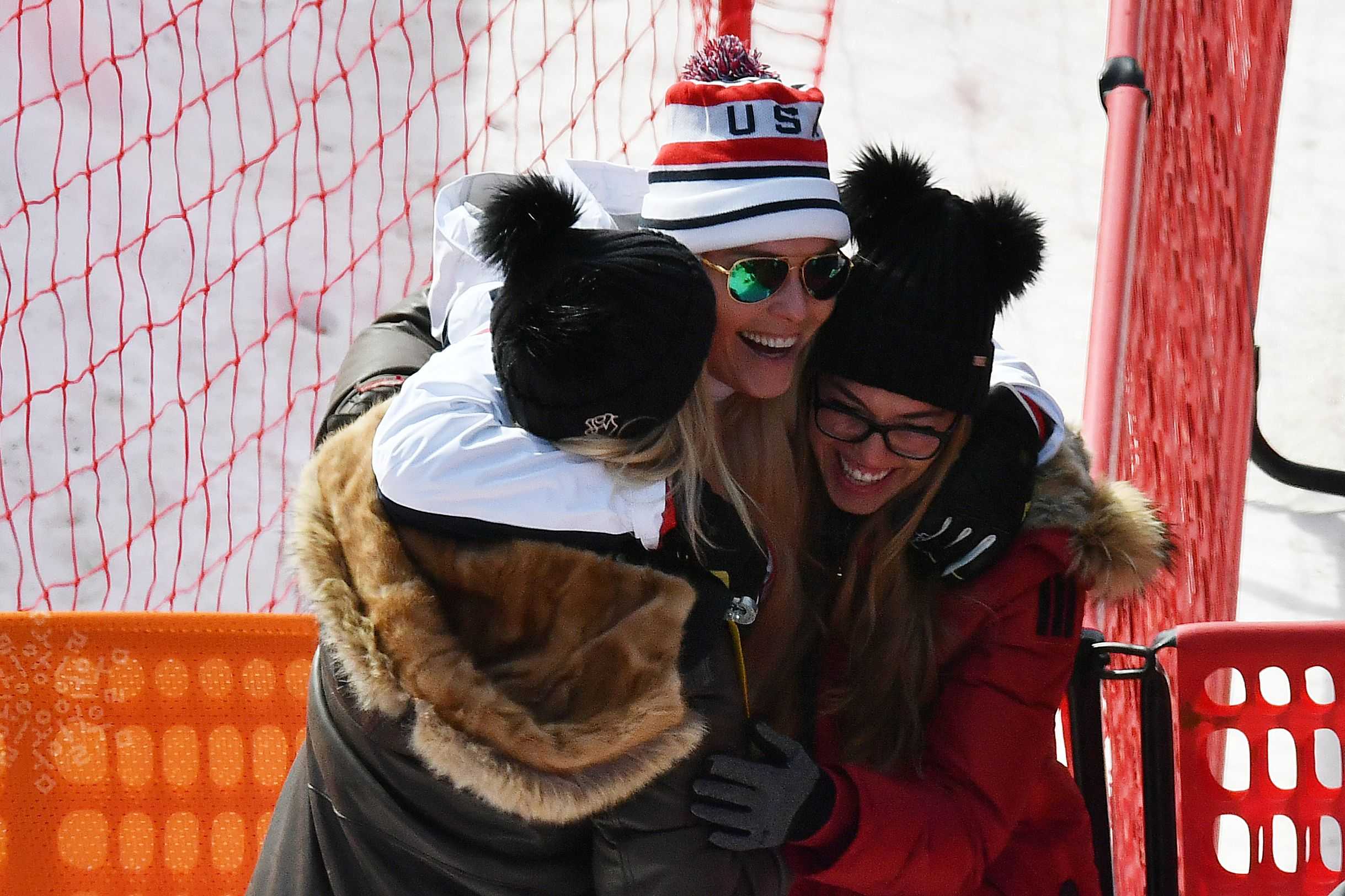 Vonn takes bronze, Goggia wins Vonn takes bronze, Goggia wins