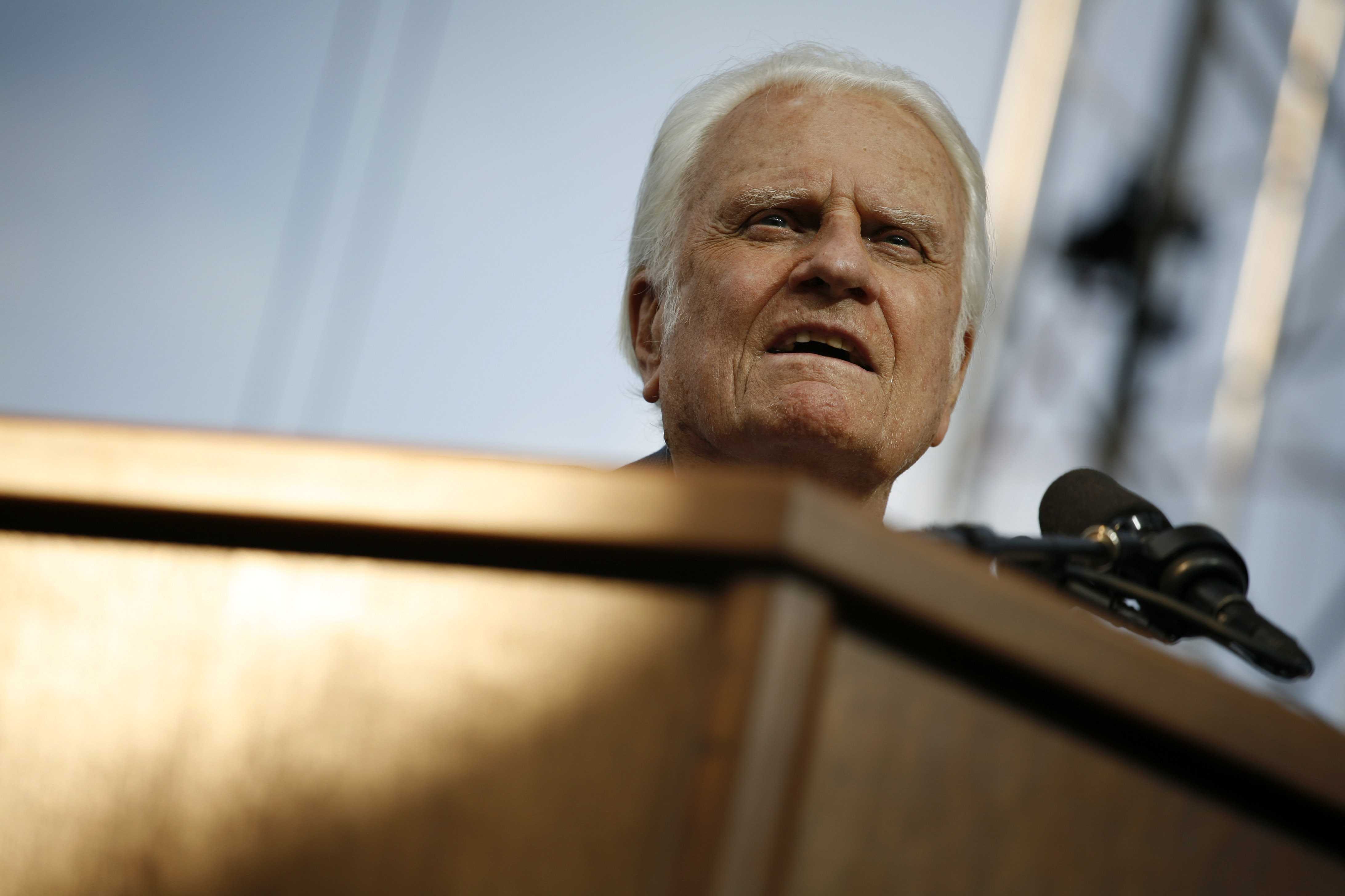 Billy Graham's body to make 130-miles journey from mountains to Charlotte
