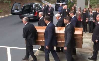 Mourners pay respects to Billy Graham