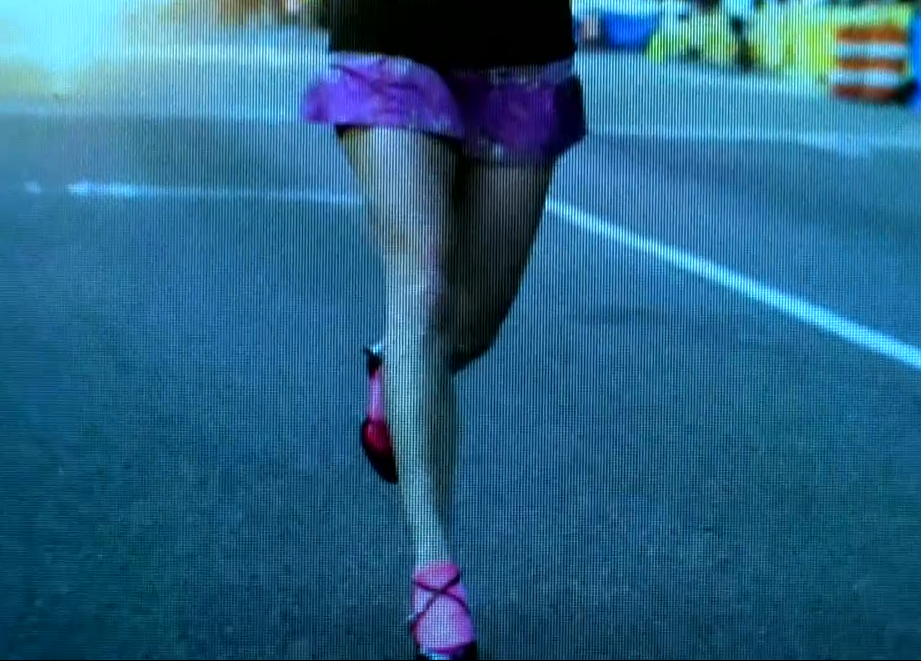 Woman explains reasoning behind training to run marathon in high heels