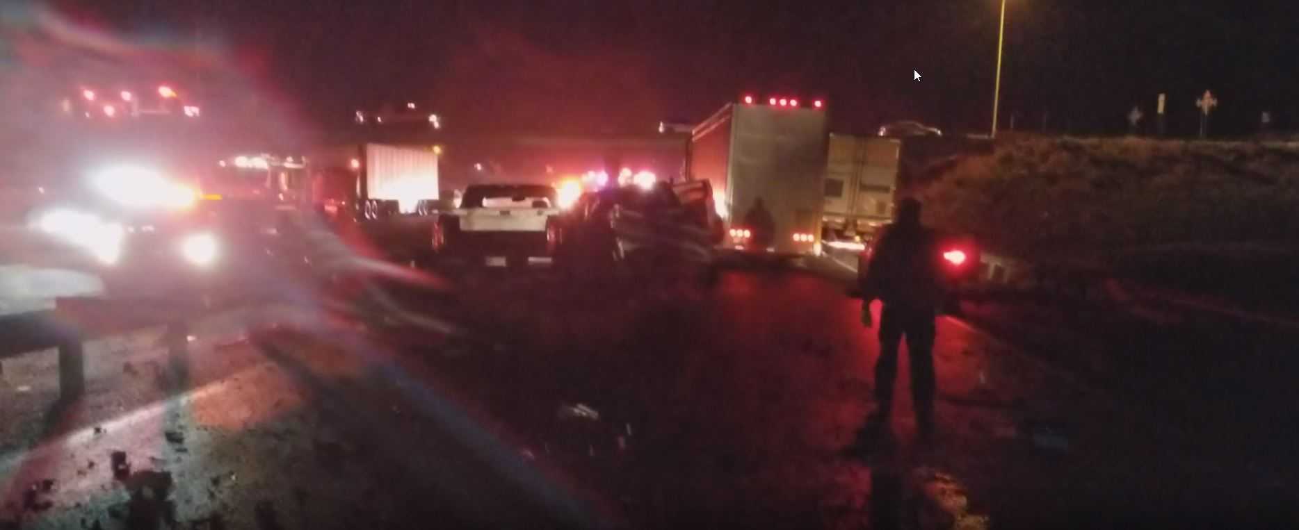 2 killed in 20-car pileup crash