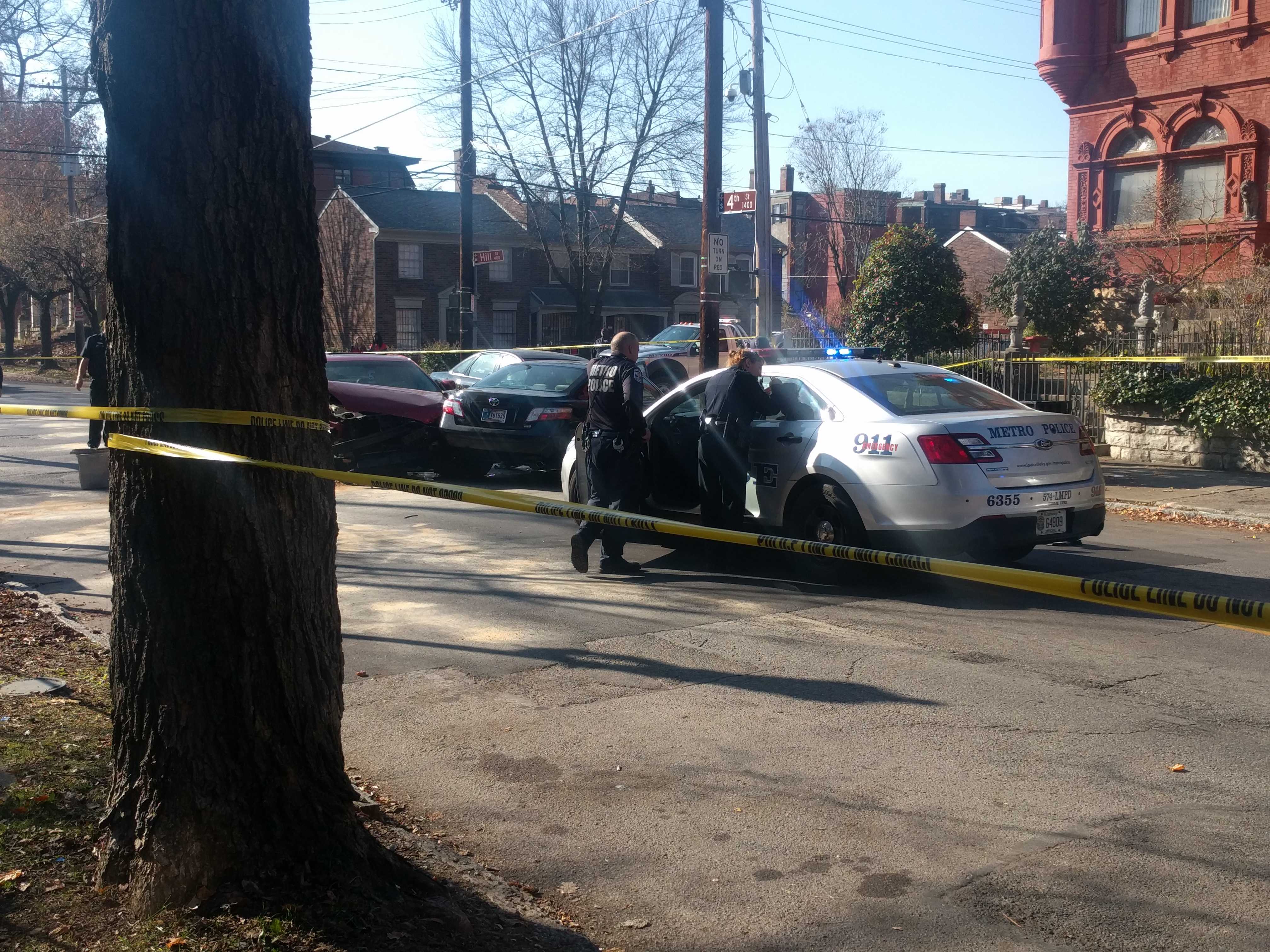 3-year-old accidentally shoots self, father crashes car on way to hospital