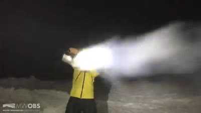 Boiling water turns to 'snow' atop Mount Washington Observatory in New Hampshire