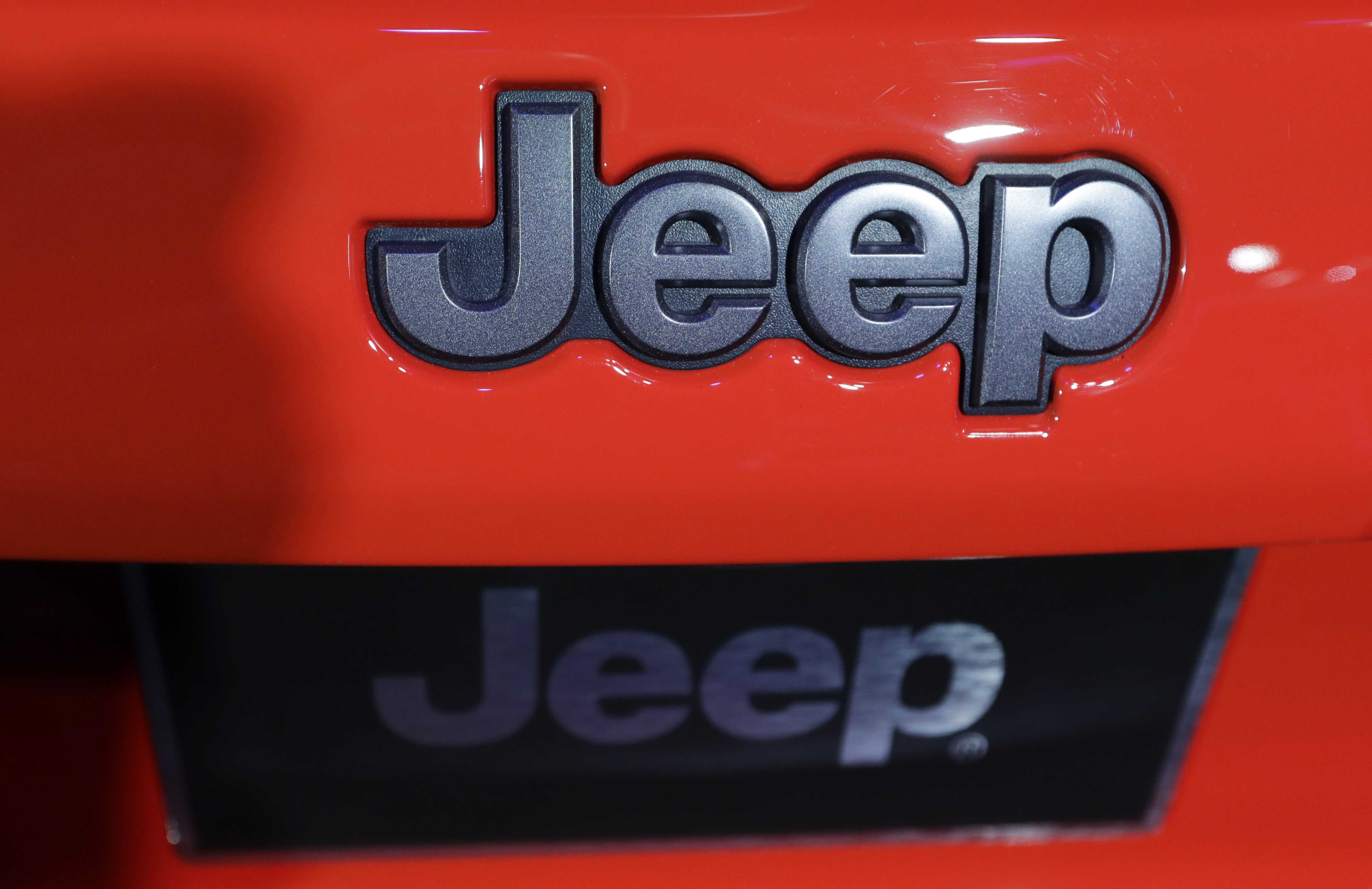 710,000 Jeep, Dodge SUVs recalled because of brake malfunctions