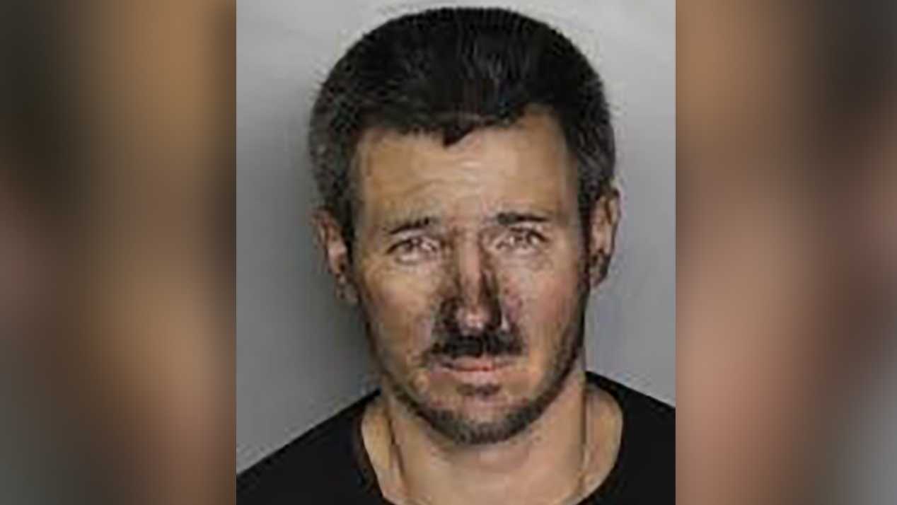 ‘Criminal Santa’ calls 911 for help after getting trapped in Citrus Heights chimney