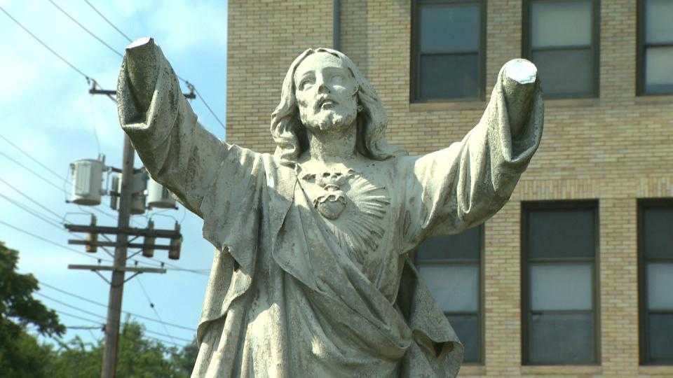 'Love your enemies:' Hateful reaction to Jesus statue vandalism prompts gospel-inspired reply by Carlow