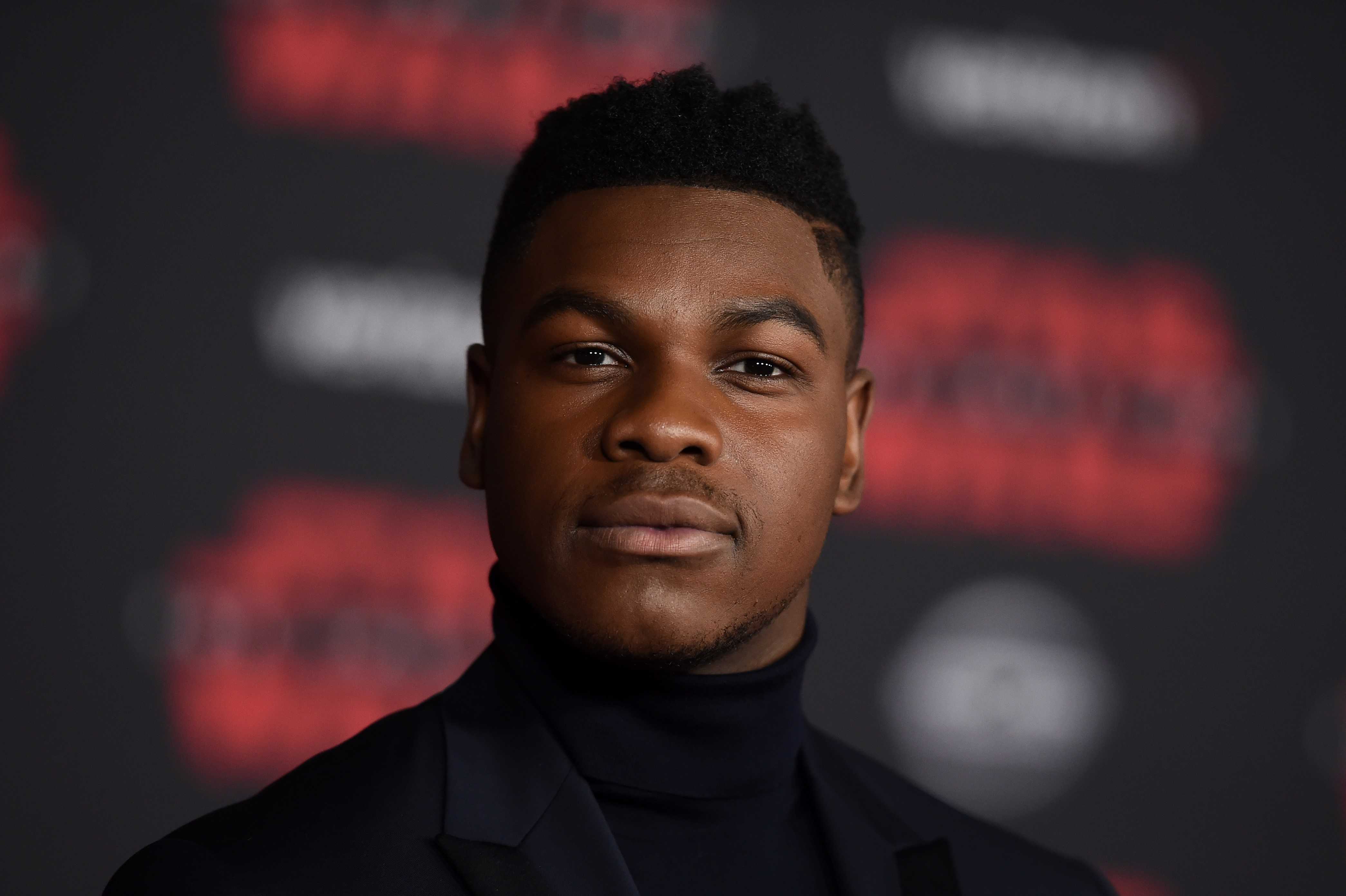 Boyega escapes Atlanta snow, makes 'Last Jedi' premiere