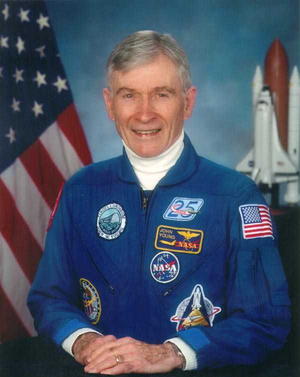 Astronaut John Young, who walked on moon twice, dies