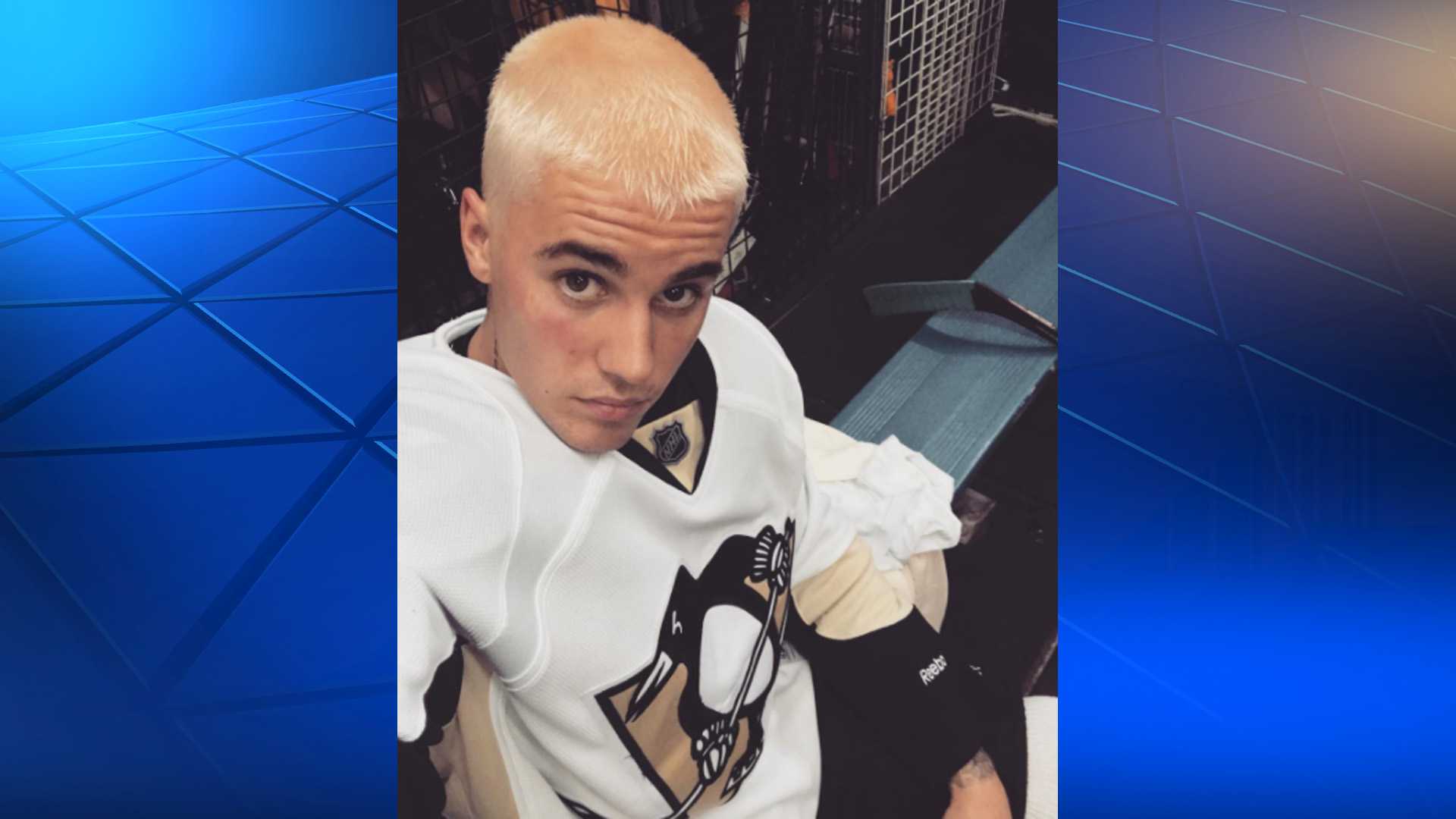 Justin Bieber posts picture of self on Instagram wearing Penguins jersey