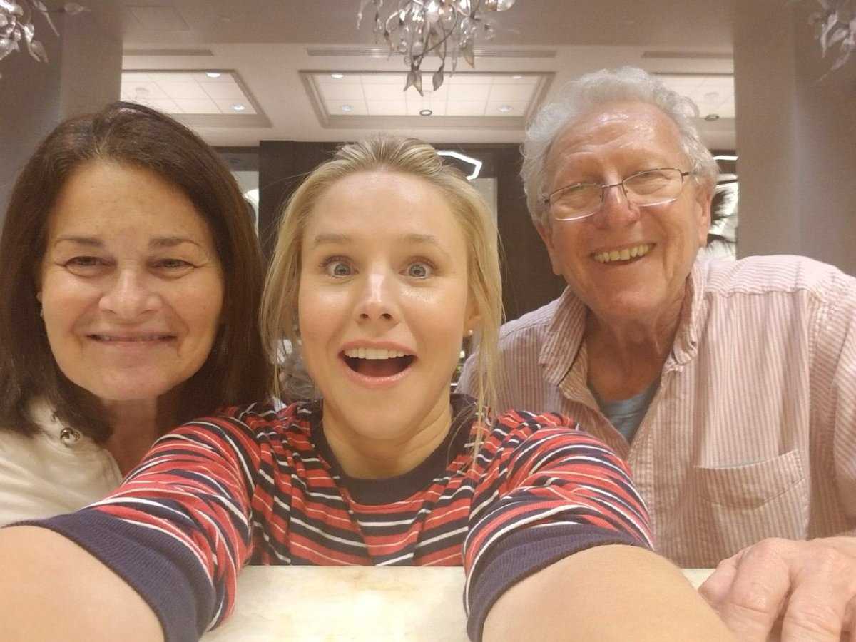 ​Josh Gad thanks Frozen costar for 'literally saving' his family from Irma