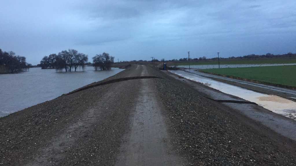 sacramento levees potential flood threat essay sacramento levees potential flood threat essay