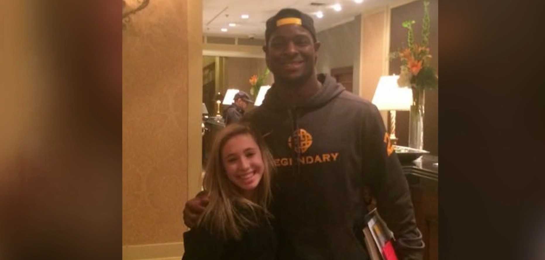 She couldn't take Le'Veon Bell to prom, but this teen still scored