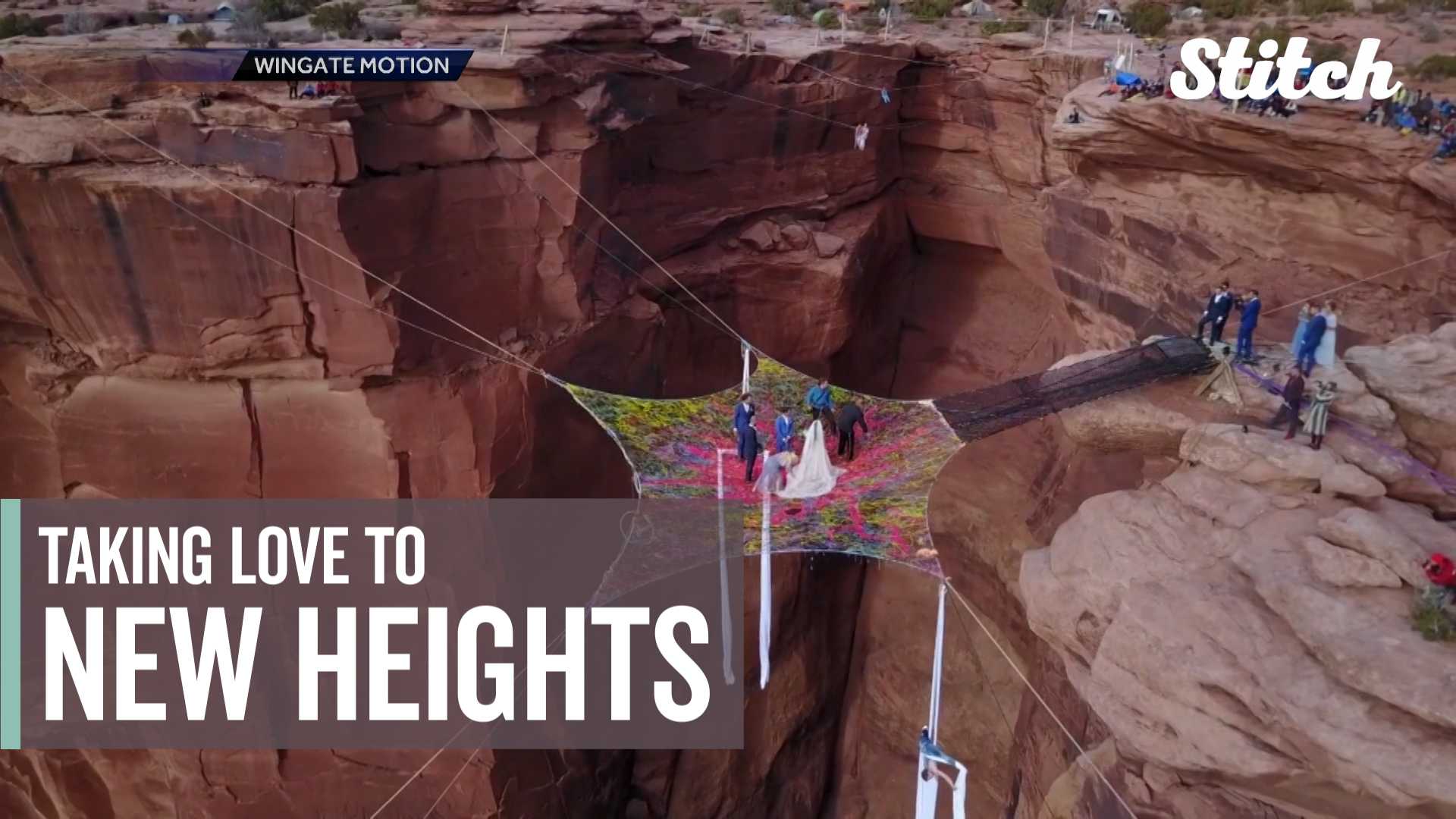 Couple gets married on net 400 feet above canyon