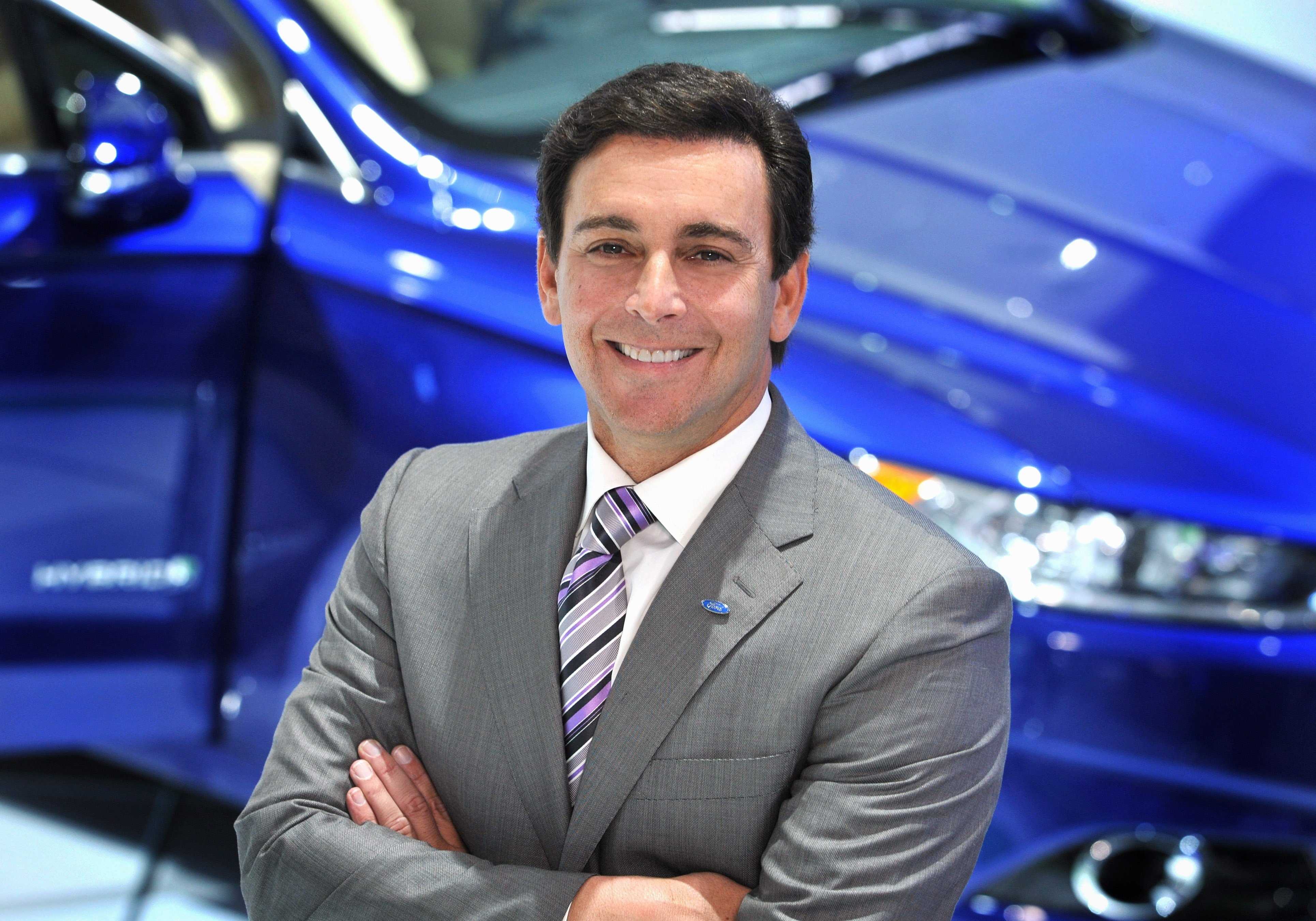 Ford replaces CEO in push to transform business