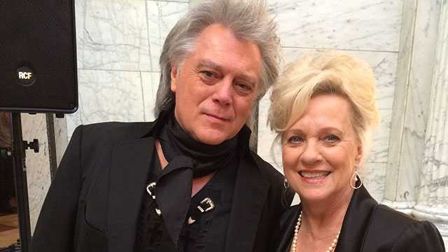 Country music legend, Mississippi native Marty Stuart unveils plans