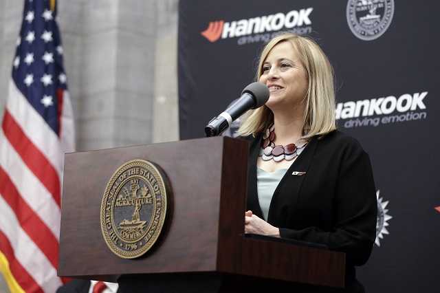 Nashville mayor resigns after pleading guilty to felony theft