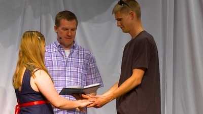 Thieves steal military uniform from soon-to-be newlyweds