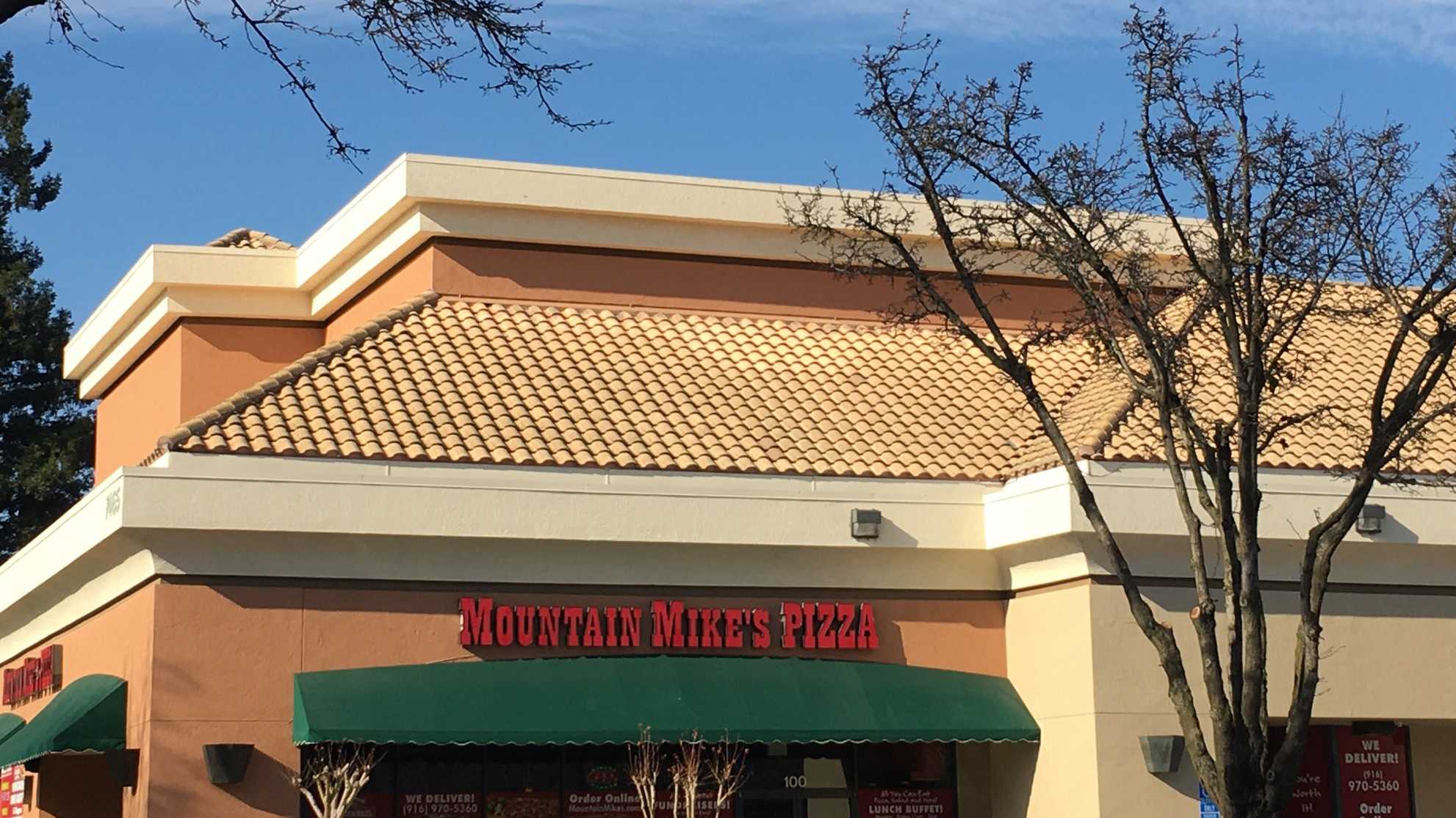 Armed robbers target two Sacramento pizza restaurants