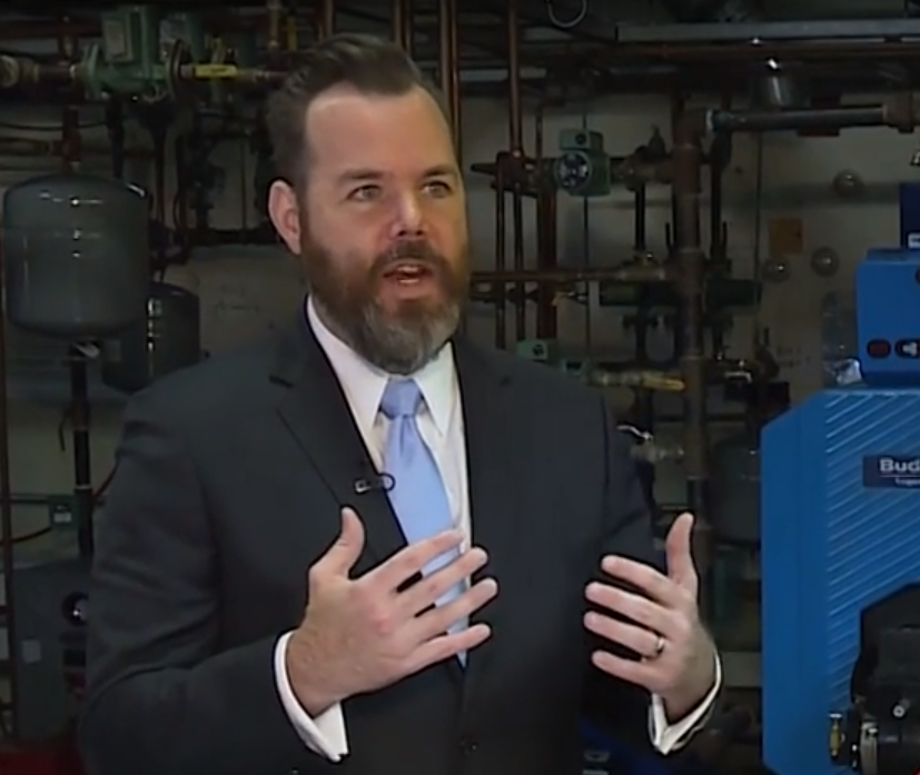 Navy veteran works to find jobs for fellow vets