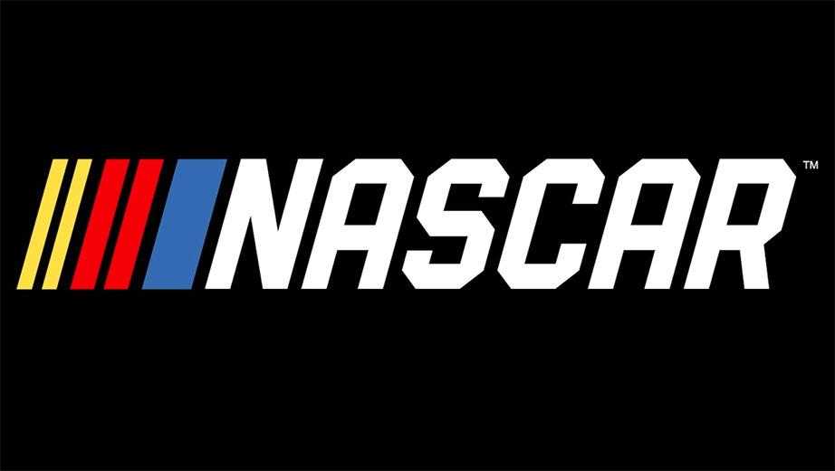 NASCAR executives issue warning: No national anthem protests