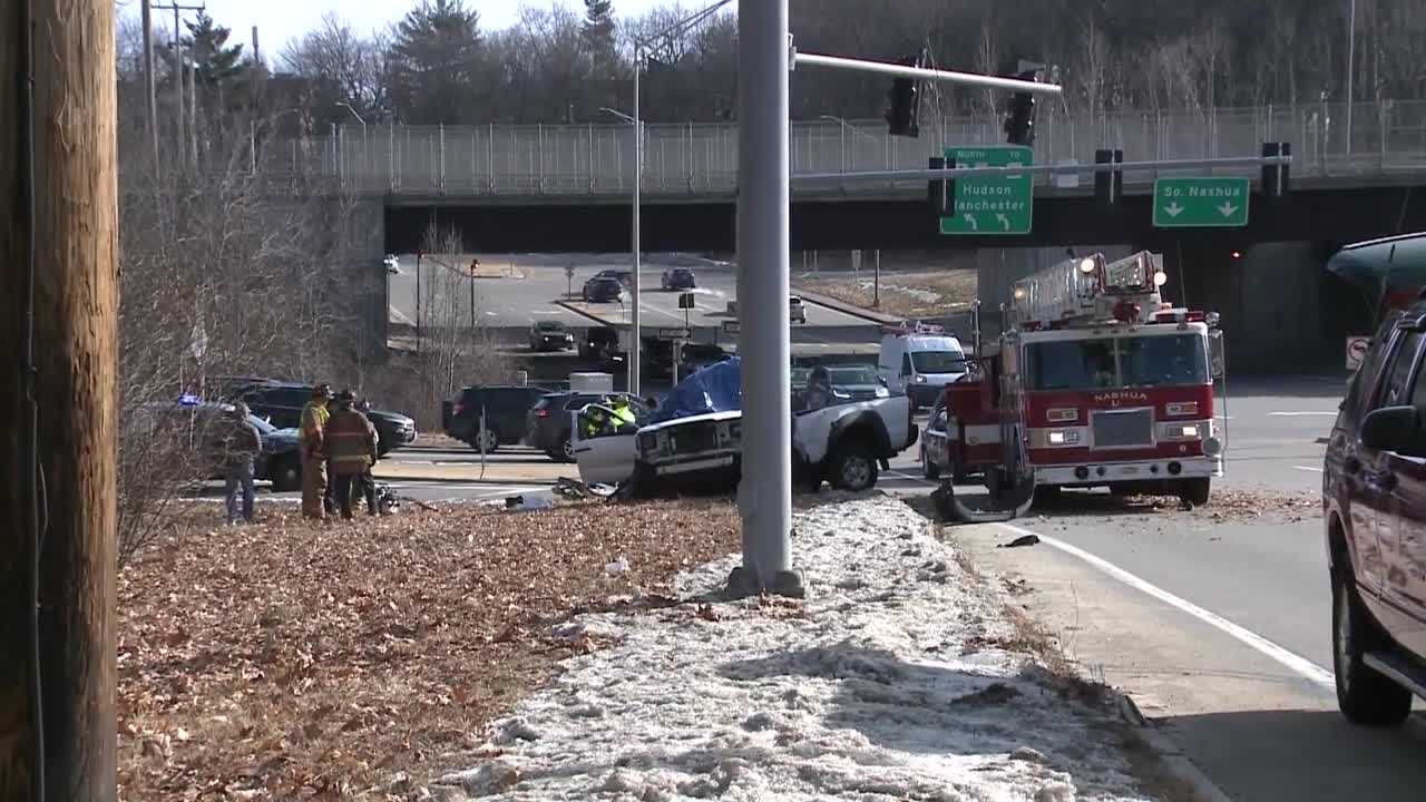 Londonderry woman killed in crash off Everett Turnpike in Nashua New