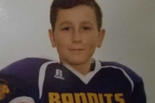 Boy loses arm after dad crashes car while allegedly under the influence