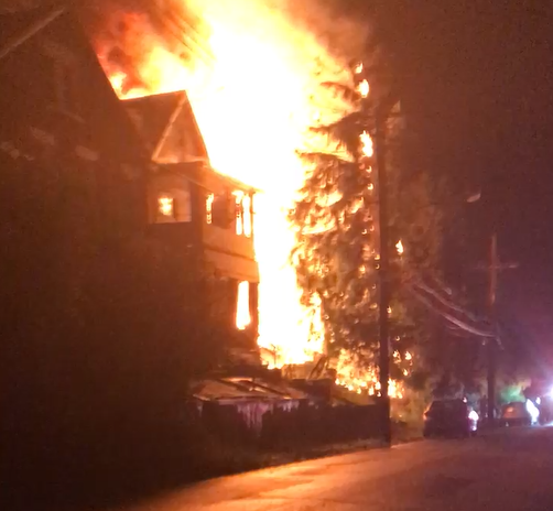 'Never seen a fire that big in my life:' 3 homes destroyed in North Braddock