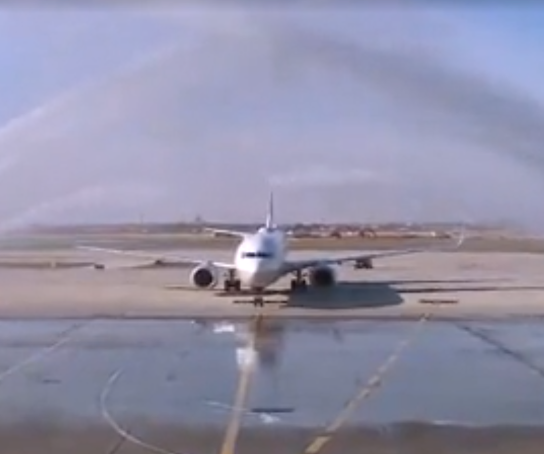 More than 100 kids take part in fantasy flight to the North Pole