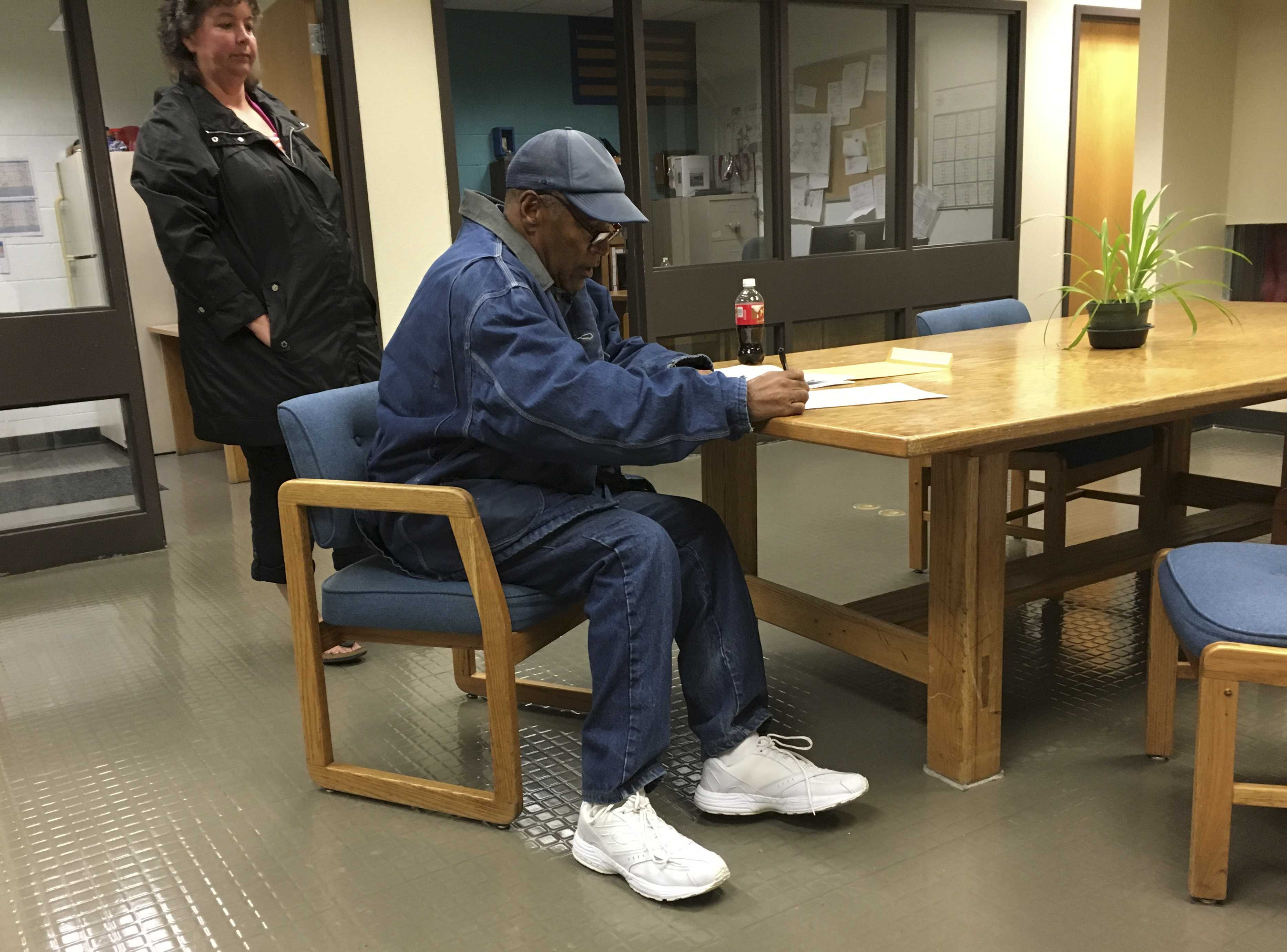 OJ Simpson walks out of Nevada prison after 9 years