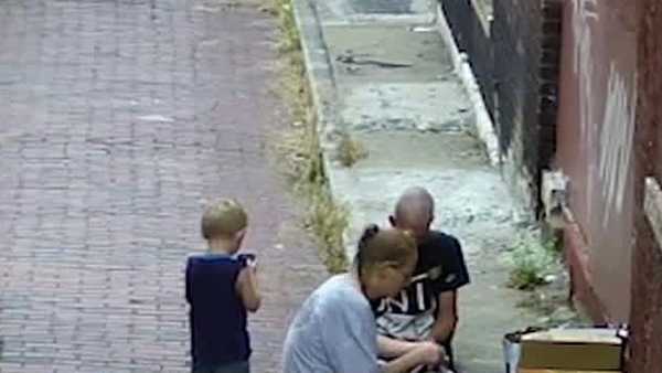 'Gut-wrenching' video shows 4-year-old boy watching mother get high