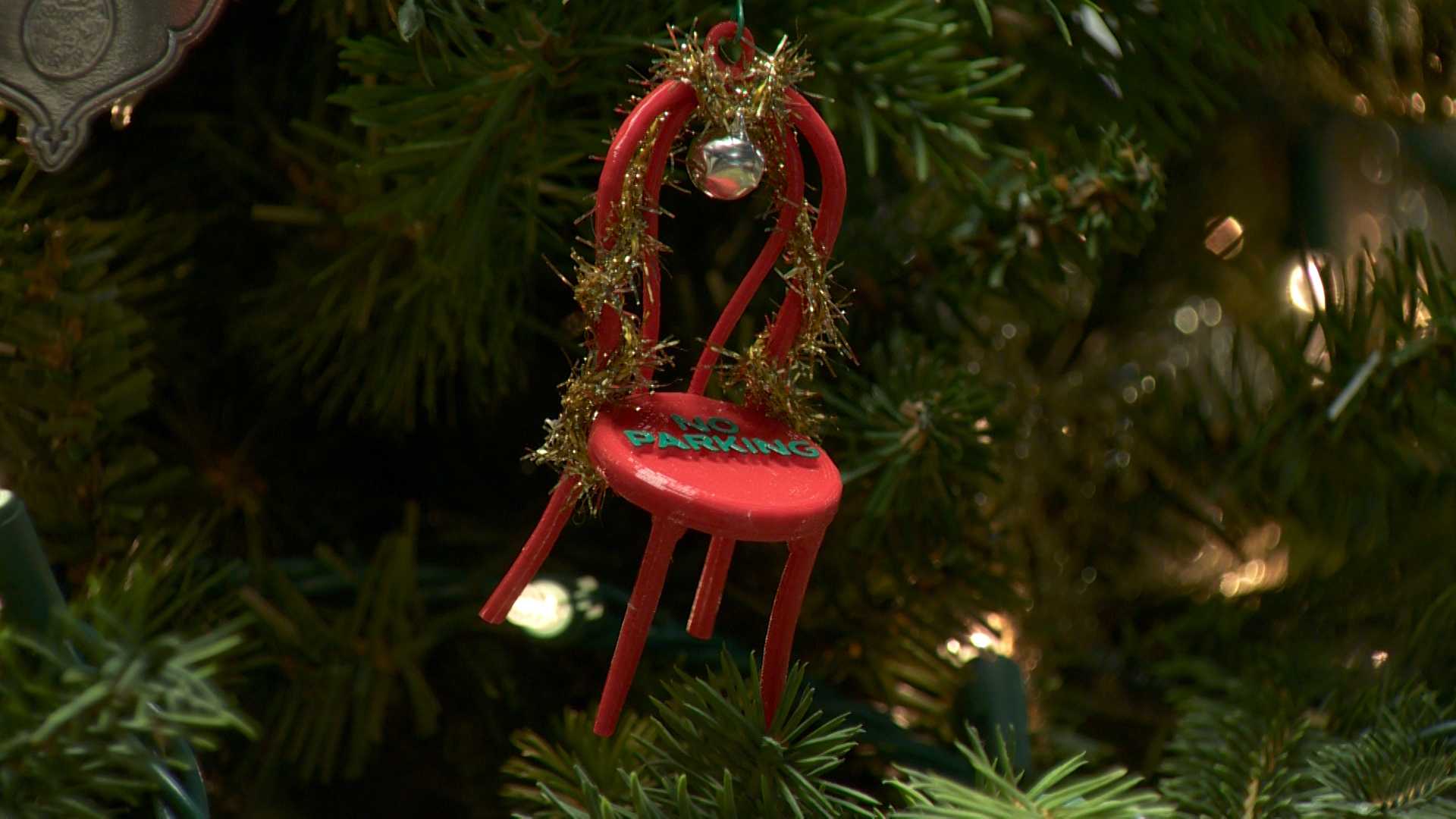 'Pittsburgh Parking Chair' Christmas ornament makes debut