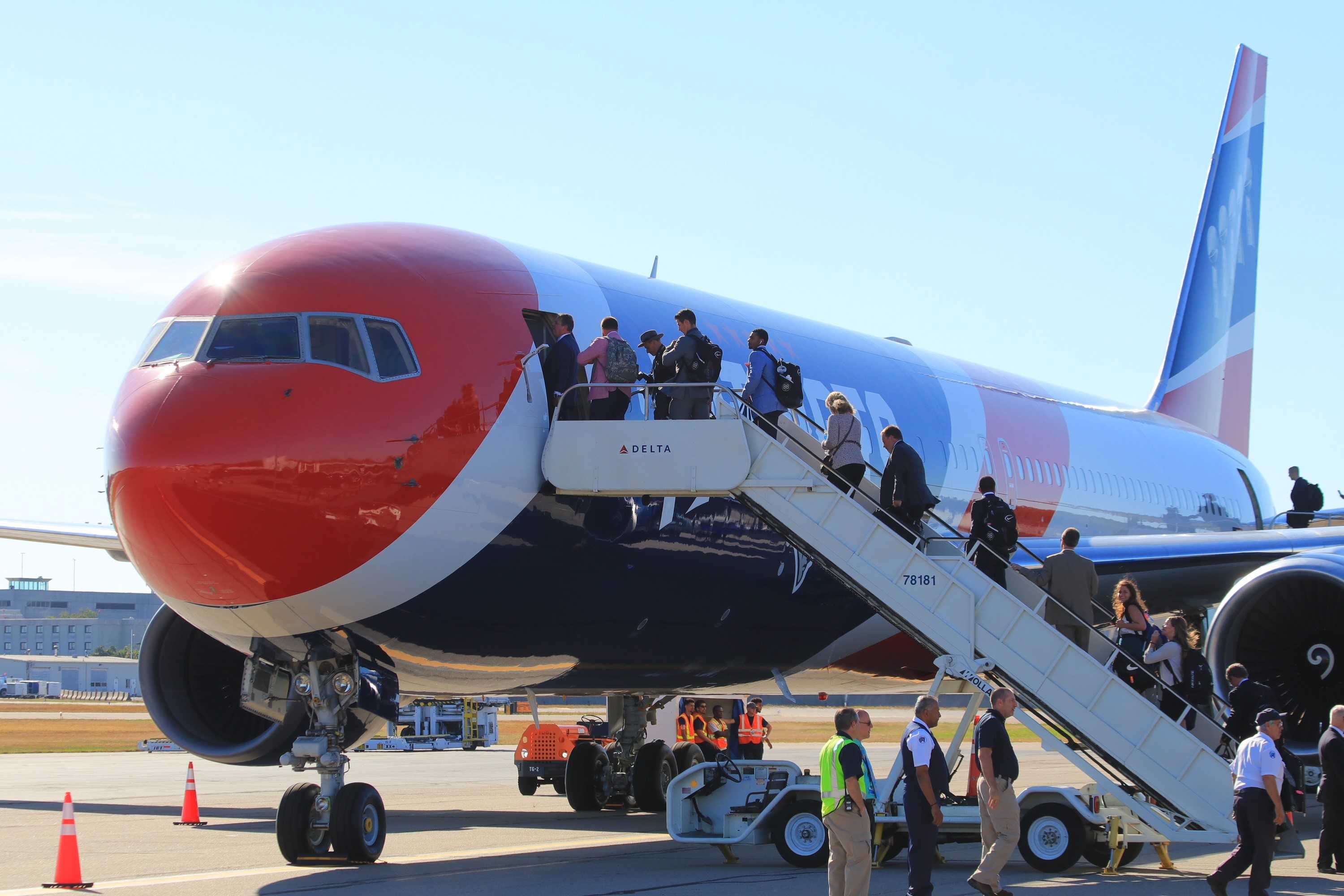 Flying In Style! New England Patriots Show Off Customized Boeing 767