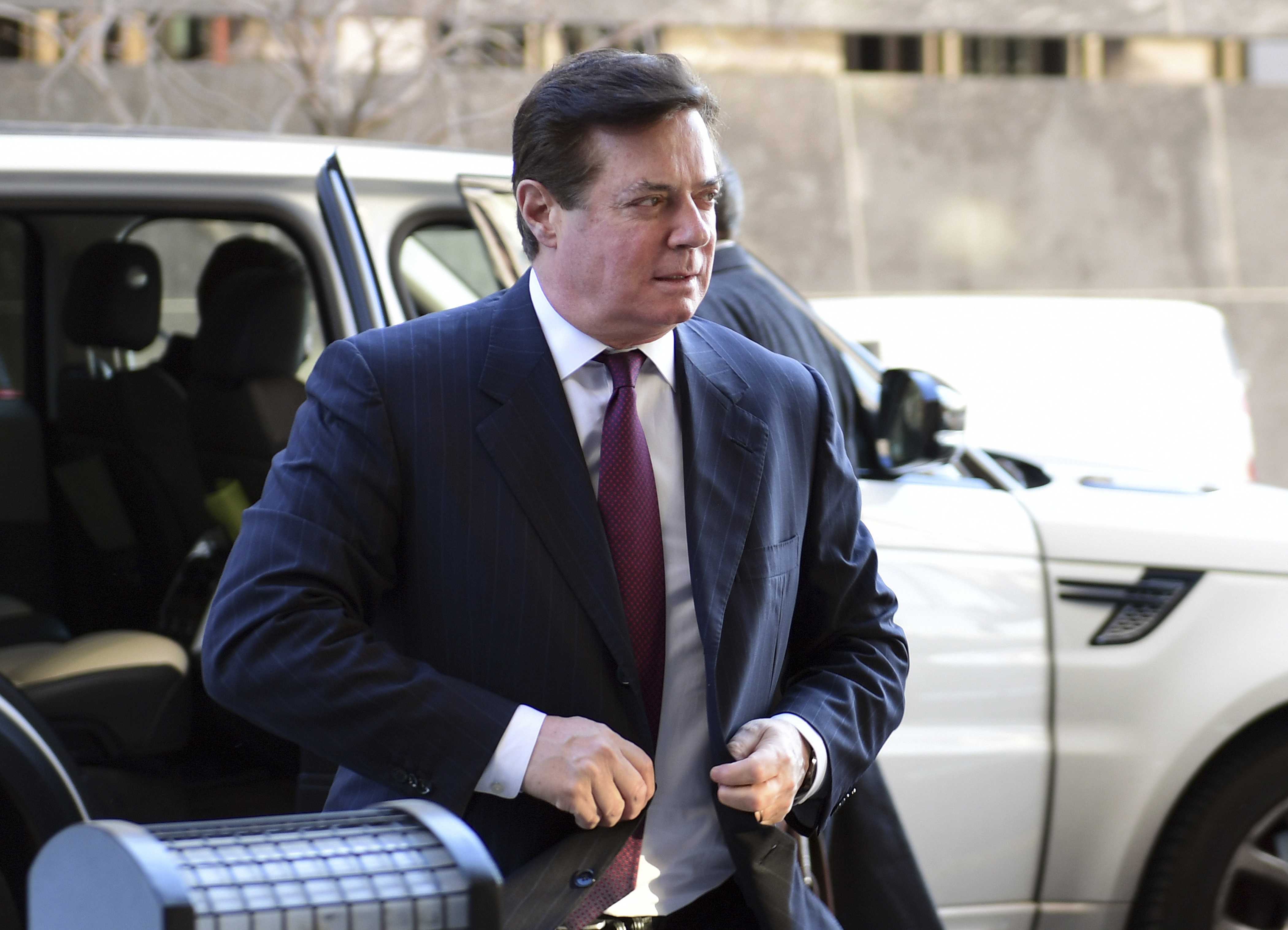 Special counsel brings new tax charges against Paul Manafort and business associate
