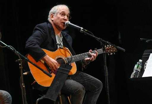 Paul Simon announces his upcoming tour will be his last