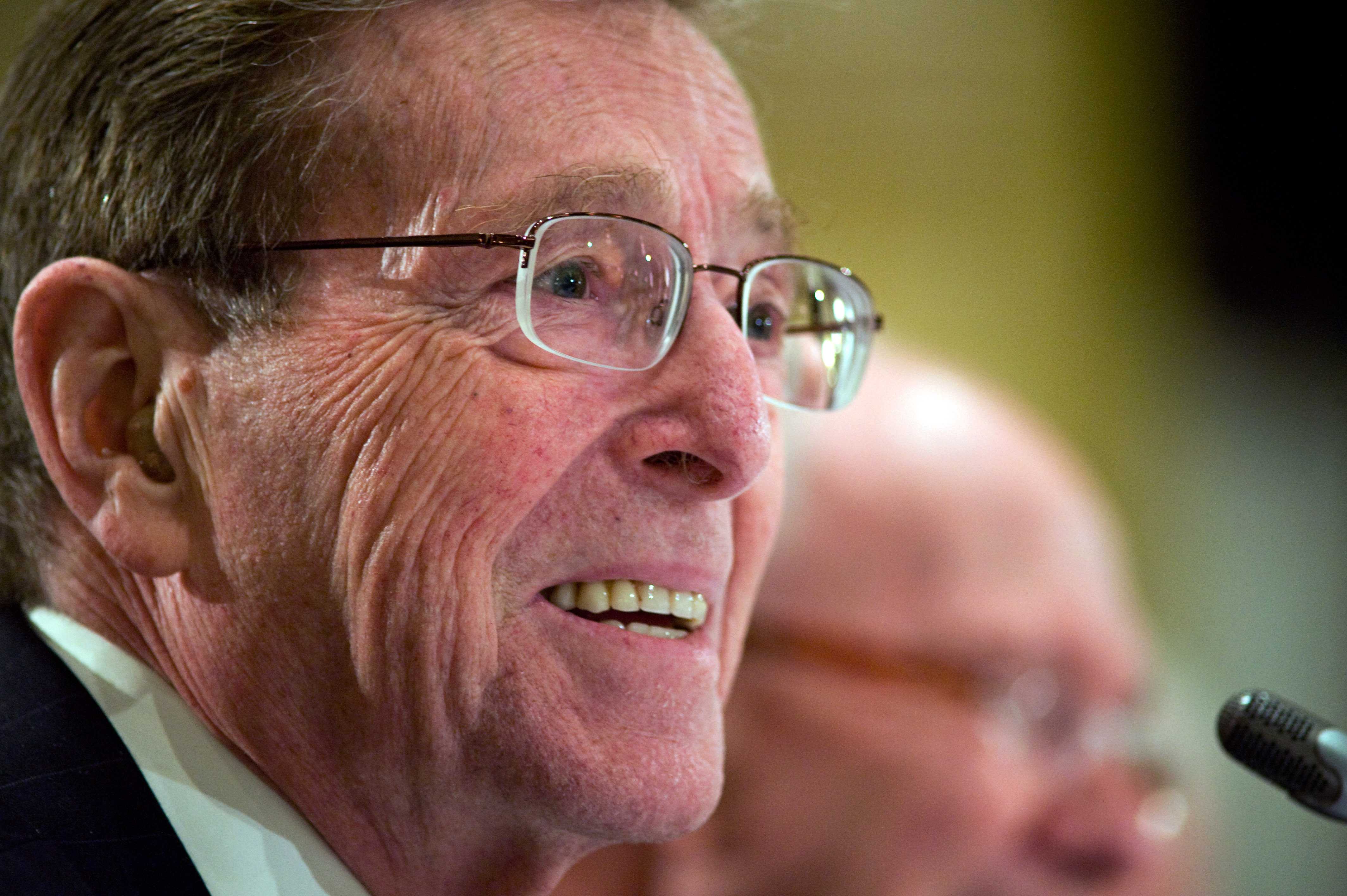 Former Sen. Pete Domenici dies at 85