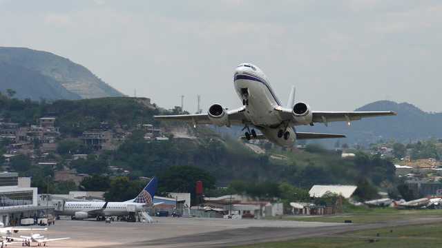 Pilotless planes could save airlines billions