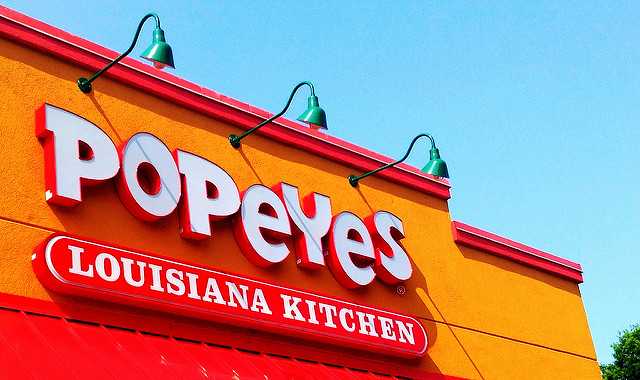 Restaurant admits to serving Popeyes chicken, charging $13