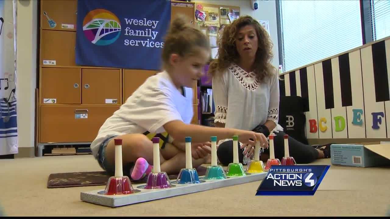 Young girl's inspiring story catches the attention of Miley Cyrus