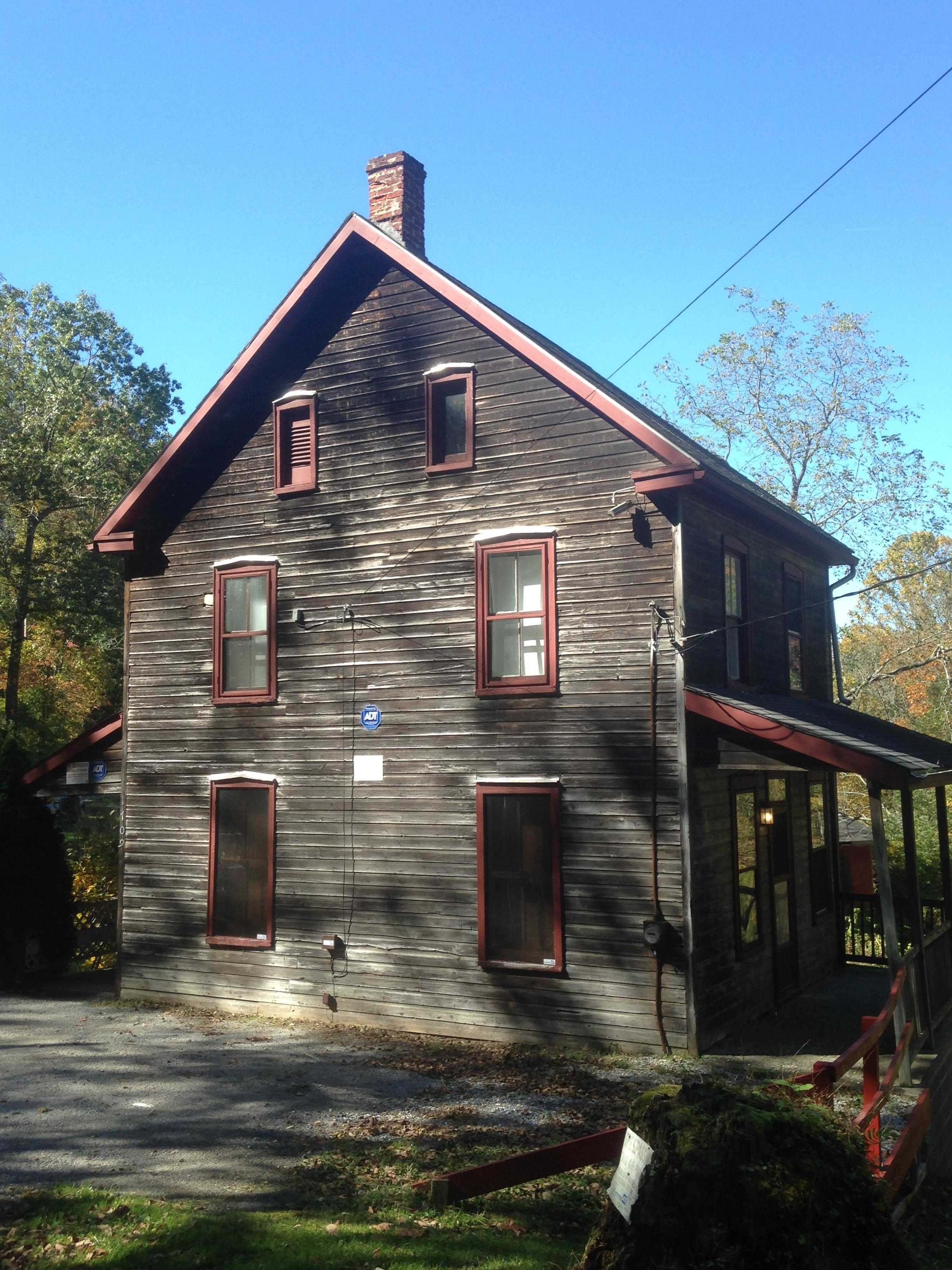 Tales of witchcraft, spells, murder surround Rehmeyer's Hollow
