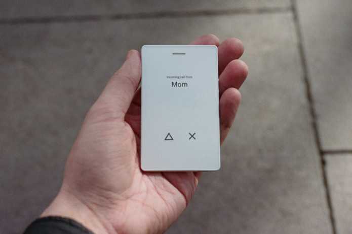 People are loving this ‘dumb phone’ that only calls and texts