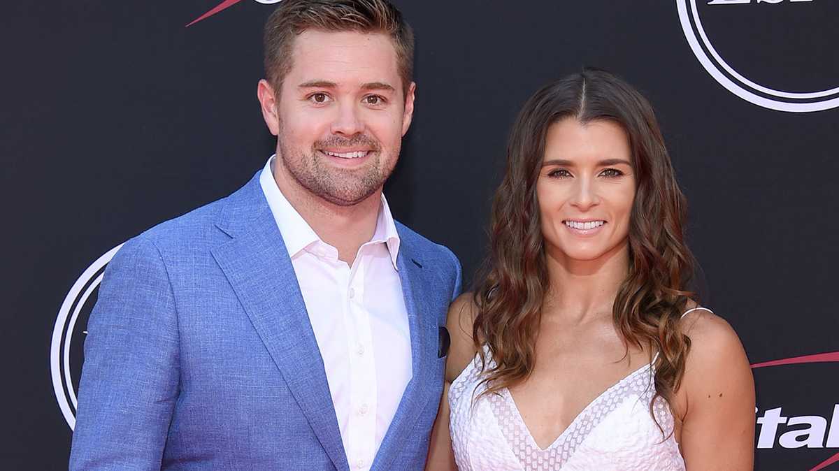 Danica Patrick, Ricky Stenhouse Jr. end 5year relationship