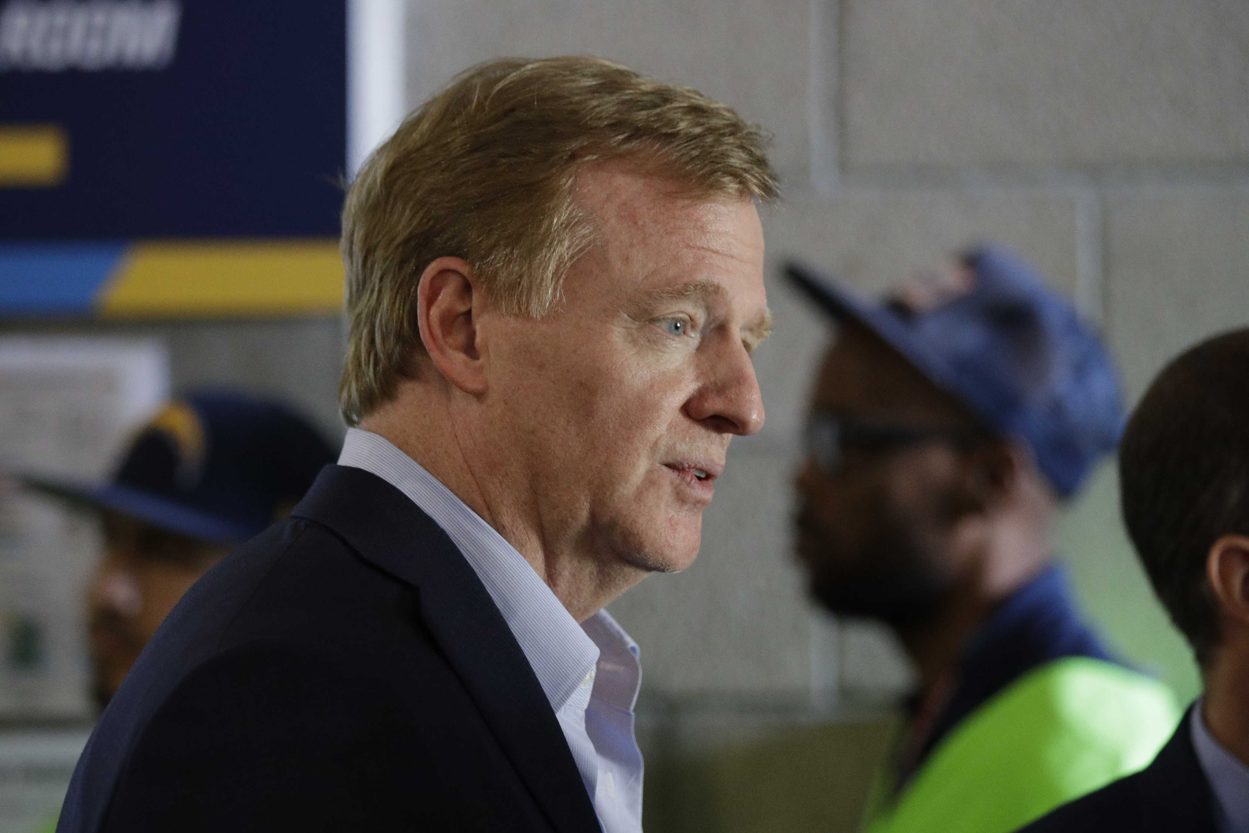 NFL commissioner to teams: 'Everyone should stand' for anthem